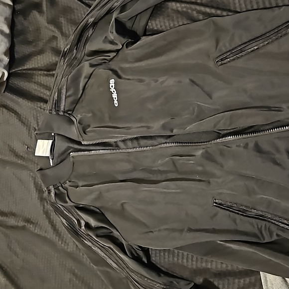 Addias jacket - Picture 1 of 4